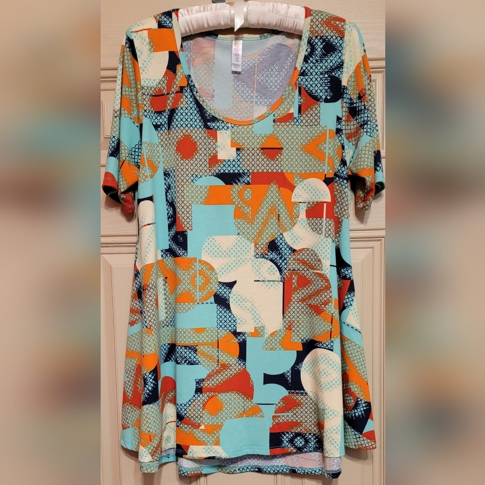 LuLaRoe Perfect T